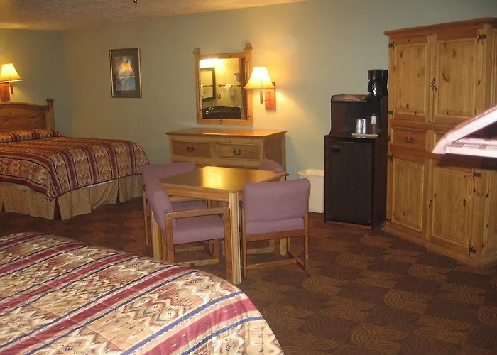New Summit Inn
